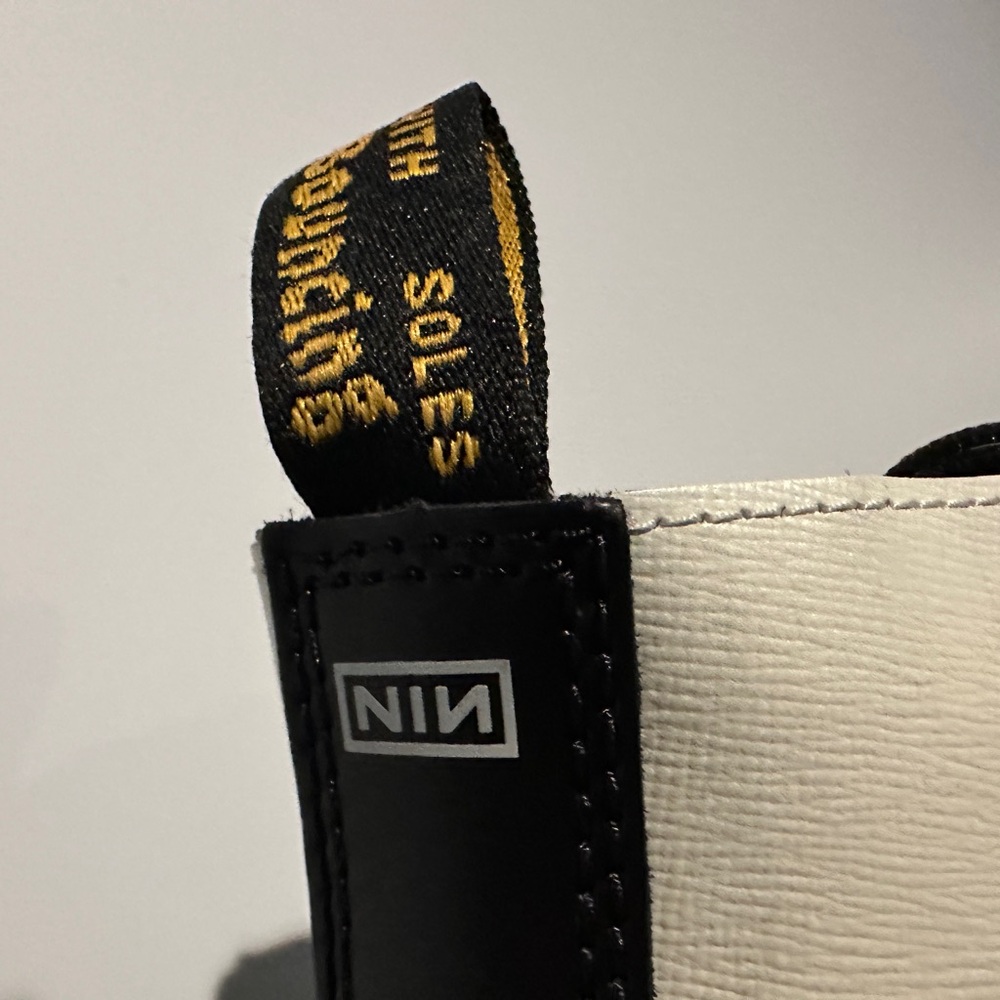 💕 Moving Sale! 💕 Dr. Martens Nine inch Nails 1460 Leather lace up boots - Picture 2 of 5